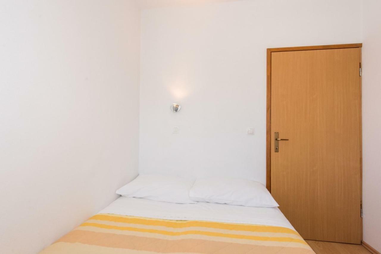 Apartments Maco Petrcane Exterior photo